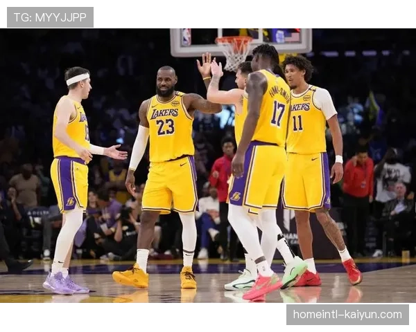 湖人后续将迎七连客魔鬼赛程 里夫斯复出在即助阵