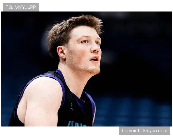 克尼佩尔新秀三分纪录刷新 年轻球员成长影响争冠梯队重构